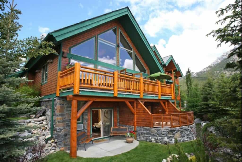 A bear and bison inn offers bed and breakfast in canmore in the rocky mountains of alberta