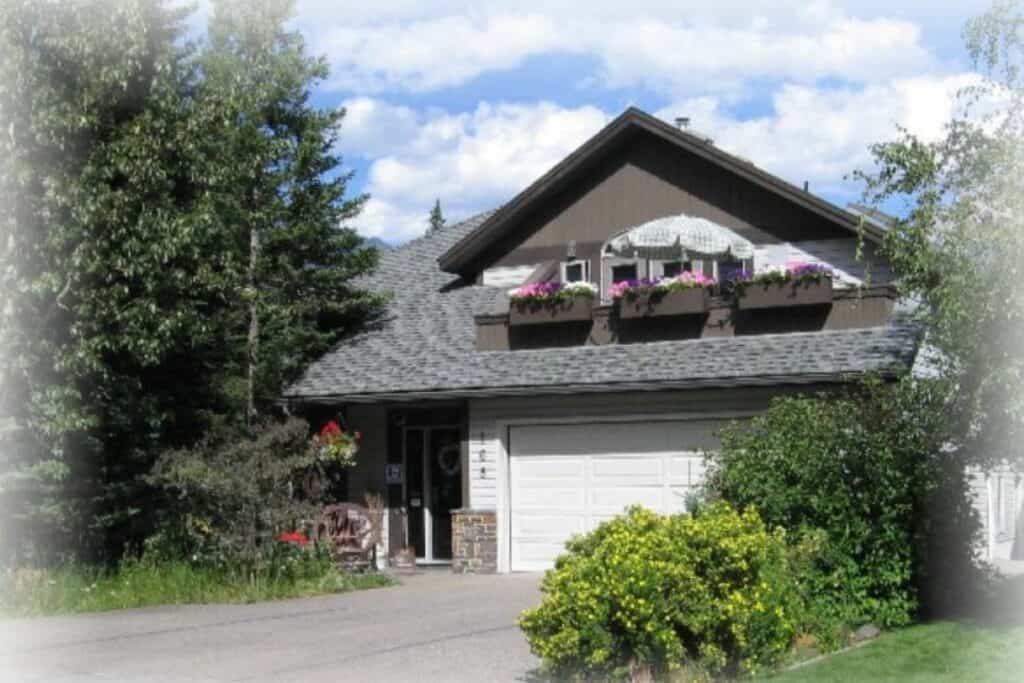 Homestead bed and breakfast in the rocky mountains of canmore