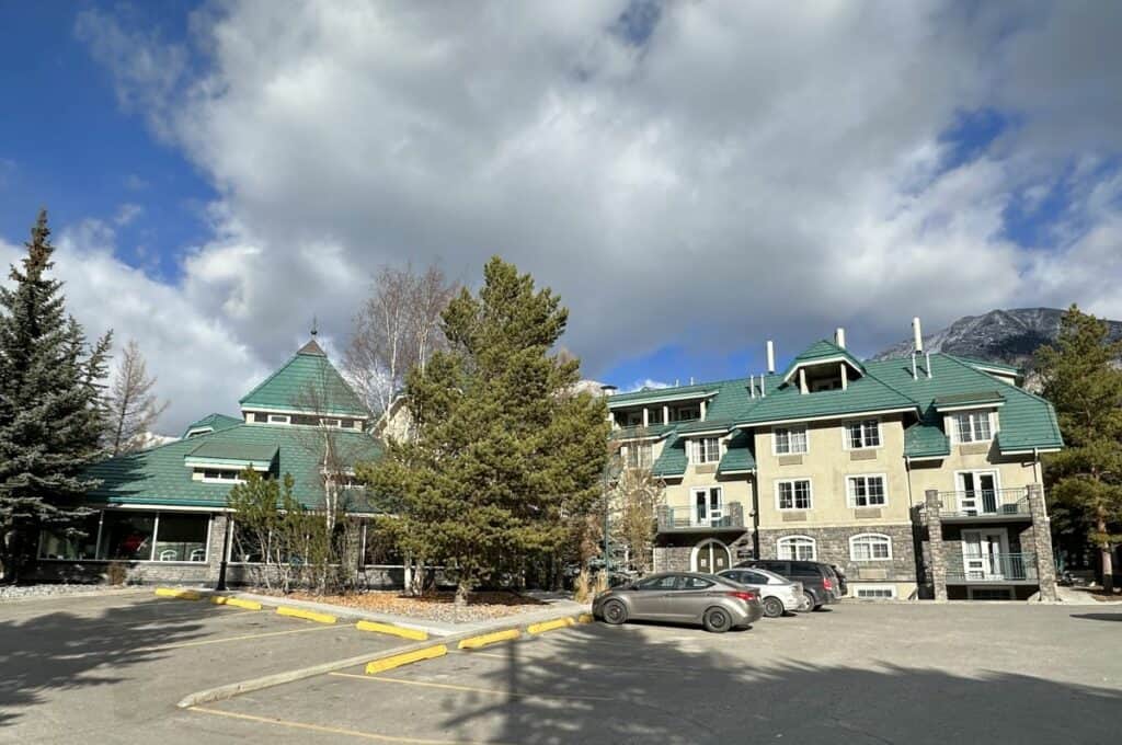 Best western pocaterra waterslide one of the things to do in canmore with kids in winter